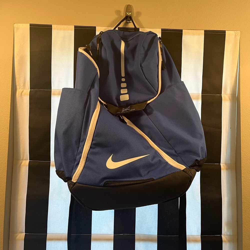 Nike Elite Basketball Bag